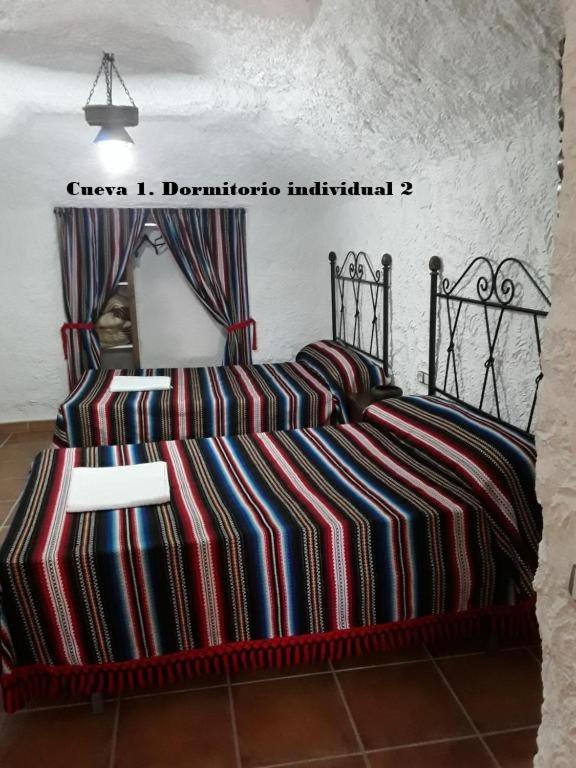 Cuevas Lourdes Villa Benamaurel Екстериор снимка