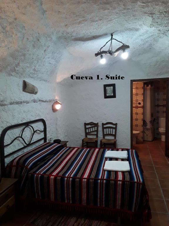 Cuevas Lourdes Villa Benamaurel Екстериор снимка