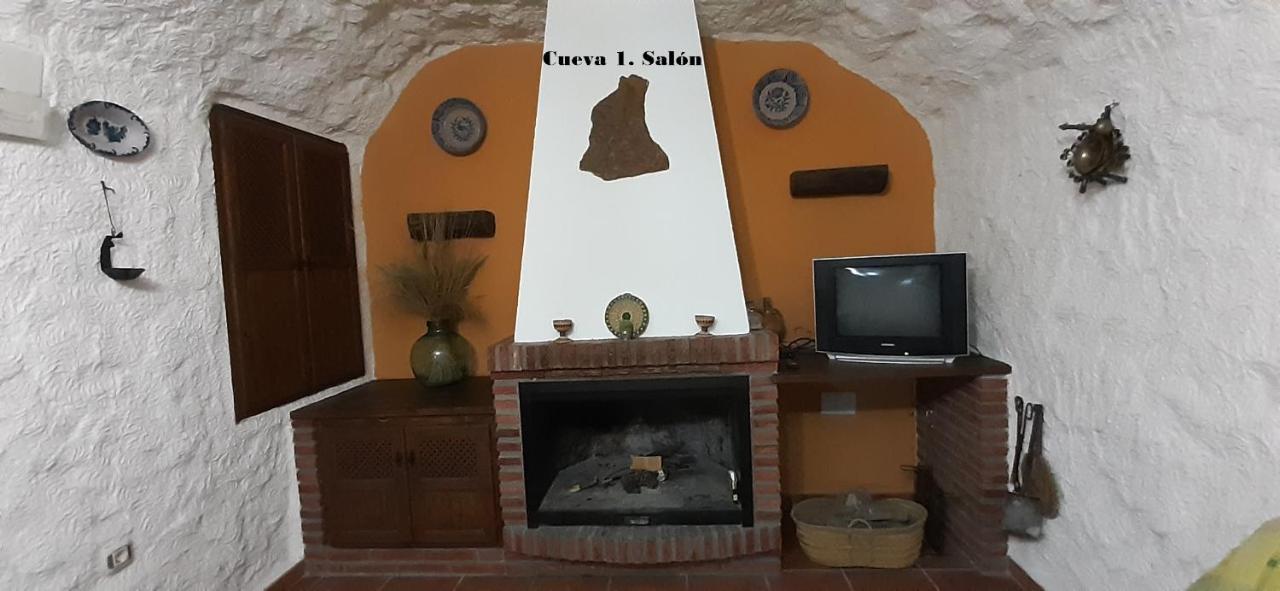 Cuevas Lourdes Villa Benamaurel Екстериор снимка