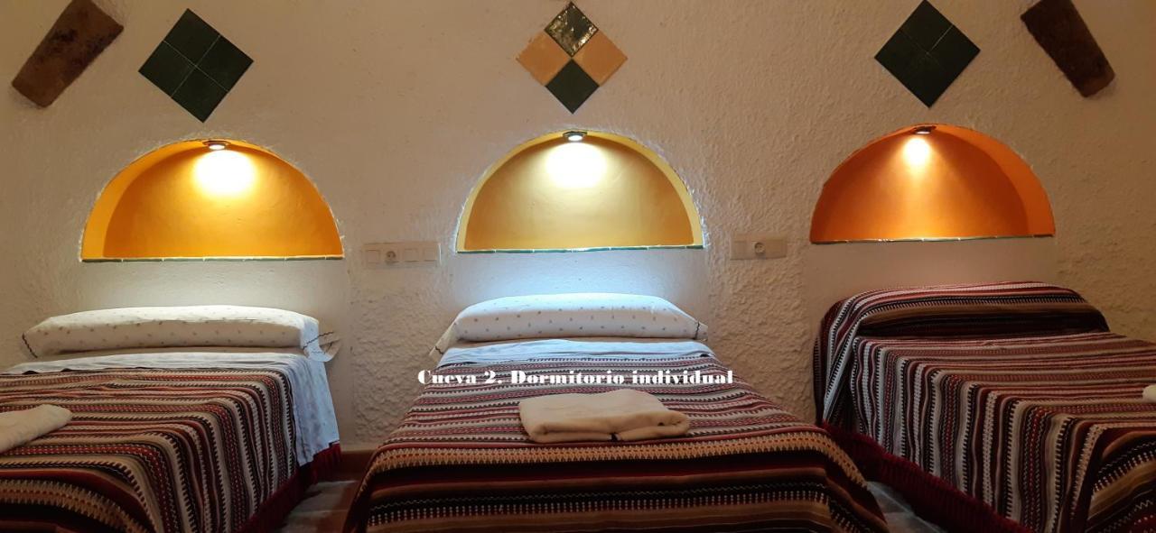 Cuevas Lourdes Villa Benamaurel Екстериор снимка
